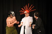 池崎劇団による演劇のワンシーン。