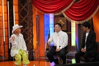 左から、野沢直子、アンタッチャブル。(c)テレビ朝日