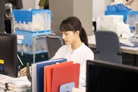 「あなたがくれた人生」編の撮影中の様子。