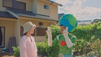WebCM「地球がサンキュー！」編より。