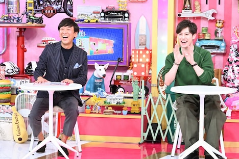 左から、東京03飯塚、ウエンツ瑛士。(c)TBS