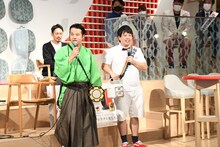 GAG・SJいわく「吉本を代表する物ぶら下げる系芸人の2大巨頭」。