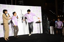 社長が3階からシュタッと登場するのではないかと話すかまいたち濱家。