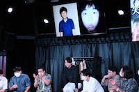 最初に送ったジャニーズの履歴書用写真。母親が撮影した。