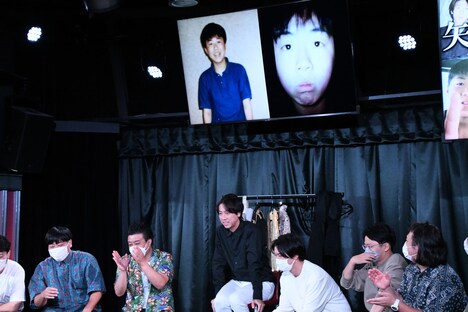 最初に送ったジャニーズの履歴書用写真。母親が撮影した。