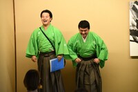 「うー！」をやる三島（右）と、「はっはっはっはっは」をやる南條（左）。