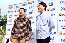 サスペンダーズ。左から、古川、依藤。