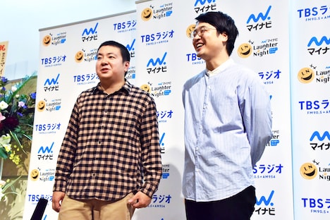 サスペンダーズ。左から、古川、依藤。