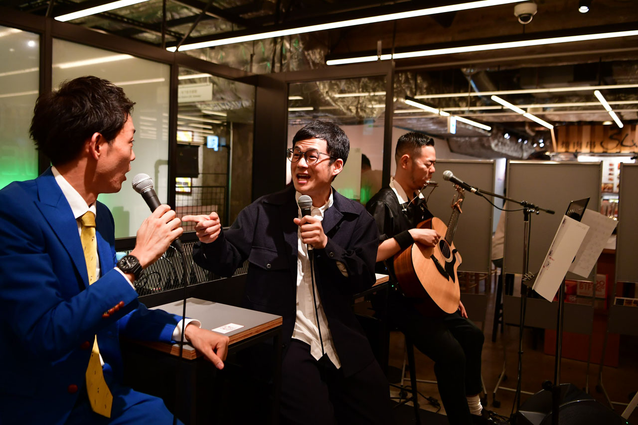 「トニーフランクのしっとりアフターパーティー」の様子。（写真：吉本興業）