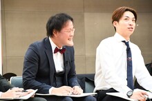 「雑魚！」「ブス！」とケンカするアインシュタイン。