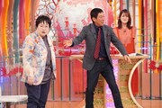 左から、ハリセンボン春菜、明石家さんま、井上清華アナ。(c)フジテレビ