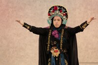 「魅せ物小屋 遊楽」より。