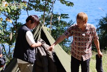 左からよゐこ濱口、じゅんいちダビッドソン。