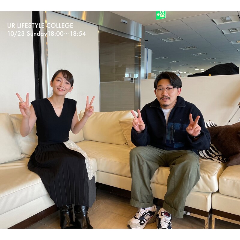 左から吉岡里帆、オズワルド伊藤。