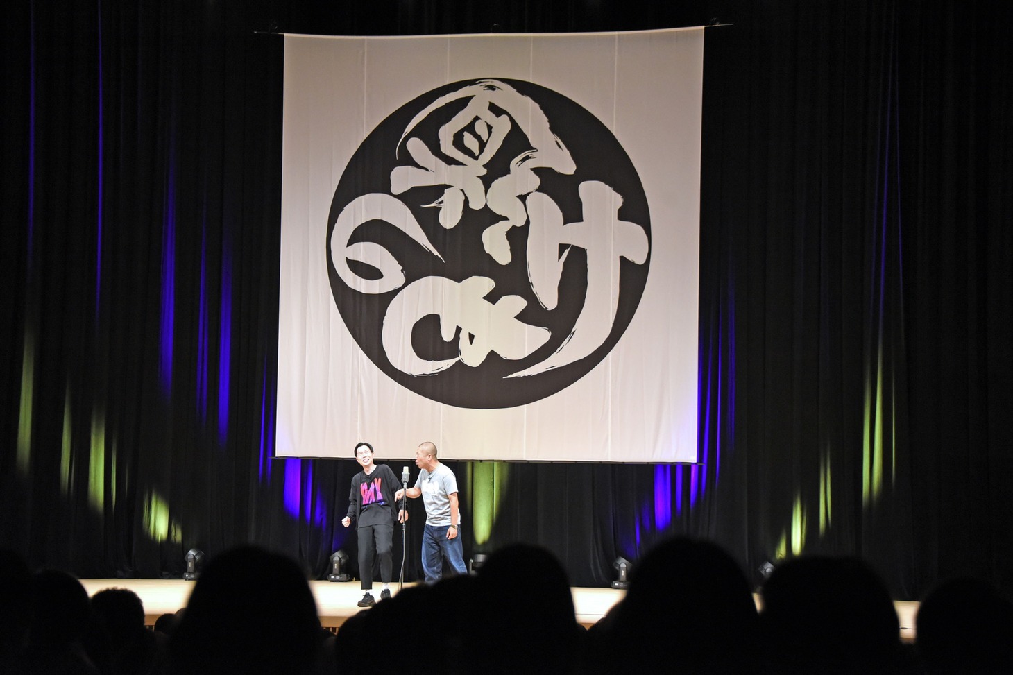 単独ライブ「けもの道」の様子。