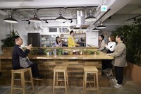 「これ余談なんですけど…」のワンシーン。 (c)ABCテレビ