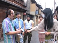 ロケのワンシーン。(c)ABCテレビ