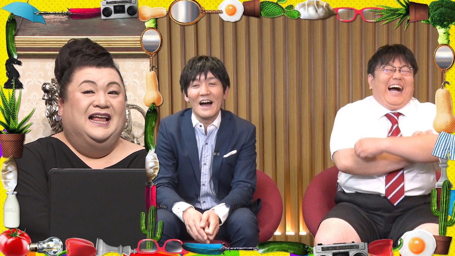 左からマツコ・デラックス、タイムマシーン3号。(c)日本テレビ