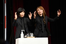 食レポの経験を聞かれ、「石田靖さんと京都の竹林でこれくらい大きなおあげさんを食べるロケ」をしたと語るDr.ハインリッヒ。