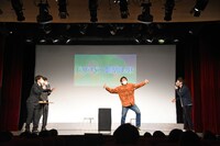 ビリビリペンで感電するしずるKAƵMA。