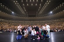 「オールナイトニッポン55周年記念 佐久間宣行のオールナイトニッポン0 presents ドリームエンターテインメントライブ in 横浜アリーナ」の様子。