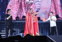 ロバート秋山とナインティナイン。