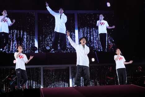 ナインティナインとサプライズゲストの木梨憲武。