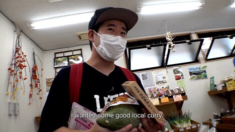 「FINDING OKADA / 岡田康太の田舎旅」のワンシーン。