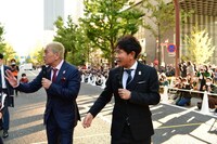 「御堂筋ランウェイ」に登場したダウンタウン。