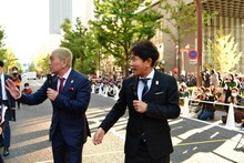 「御堂筋ランウェイ」に登場したダウンタウン。