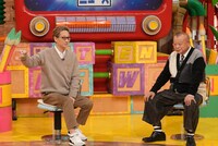 左から中居正広、笑福亭鶴瓶。(c)日本テレビ