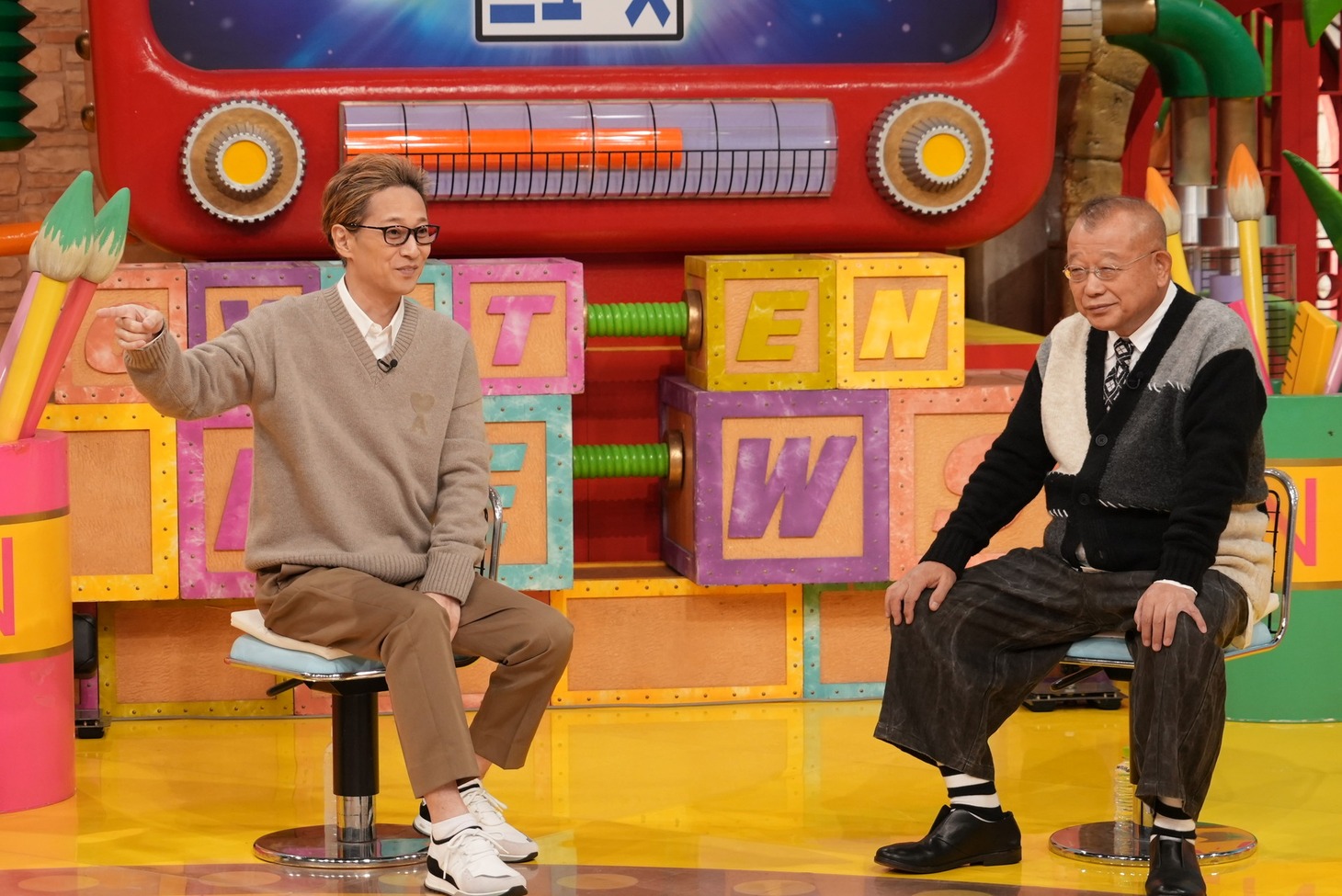 左から中居正広、笑福亭鶴瓶。(c)日本テレビ