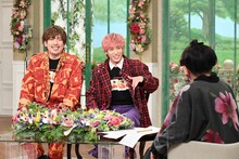 EXITと黒柳徹子。(c)テレビ朝日