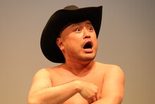 ハリウッドザコシショウ（撮影：二瓶 彩）