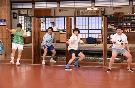 左から、サンドウィッチマン、モグライダー。(c)TBS