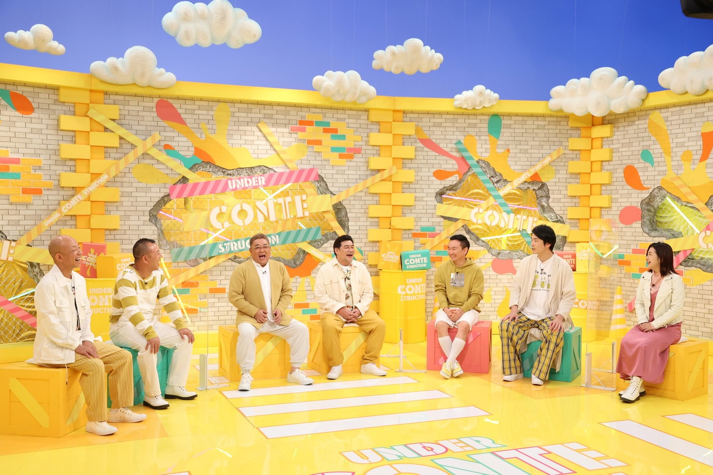 左から、バイきんぐ、サンドウィッチマン、かまいたち、3時のヒロイン福田。(c)フジテレビ系