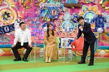 左から、アンタッチャブル山崎、渋谷凪咲、蛍原徹。(c)テレビ朝日