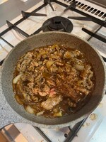 焼肉のタレを注いで炒める。