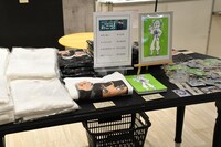 「蛙亭中野イラスト展 お初です、わこつ！」の様子。