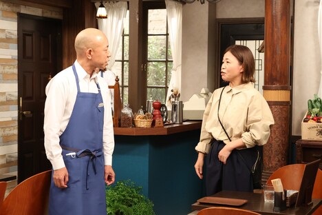 バイきんぐ小峠と大久保佳代子。(c)フジテレビ