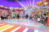 「アメトーーク！」の「小道具手作り芸人」のワンシーン。(c)テレビ朝日