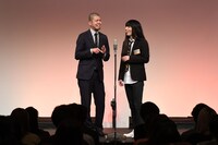 金属バット (c)Ｍ-１グランプリ事務局