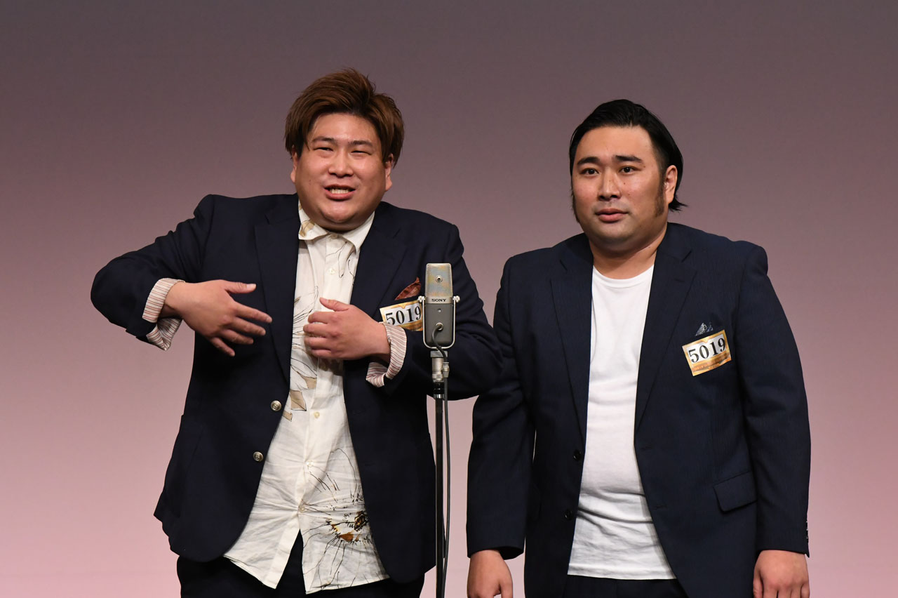 ビスケットブラザーズ (c)Ｍ-１グランプリ事務局