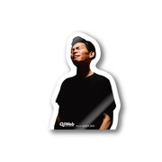 「QJWebカメラ部」発のかが屋・加賀グッズ。ステッカー。
