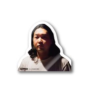 「QJWebカメラ部」発のかが屋・加賀グッズ。ステッカー。