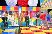 ネタを披露するノーサイン。