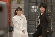 左から沙羅、たむたむ。(c)読売テレビ
