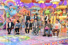 「アメトーーク！」の「もっとやれるはずだったのに…2022反省会」に出演する（前列左から）品川庄司、プラス・マイナス、ななまがり、（後列左から）磁石、きしたかの。(c)テレビ朝日