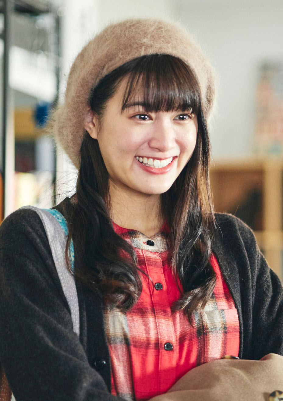 特殊な性癖のエログロマンガ家・リンゴちゃん（小西桜子）。