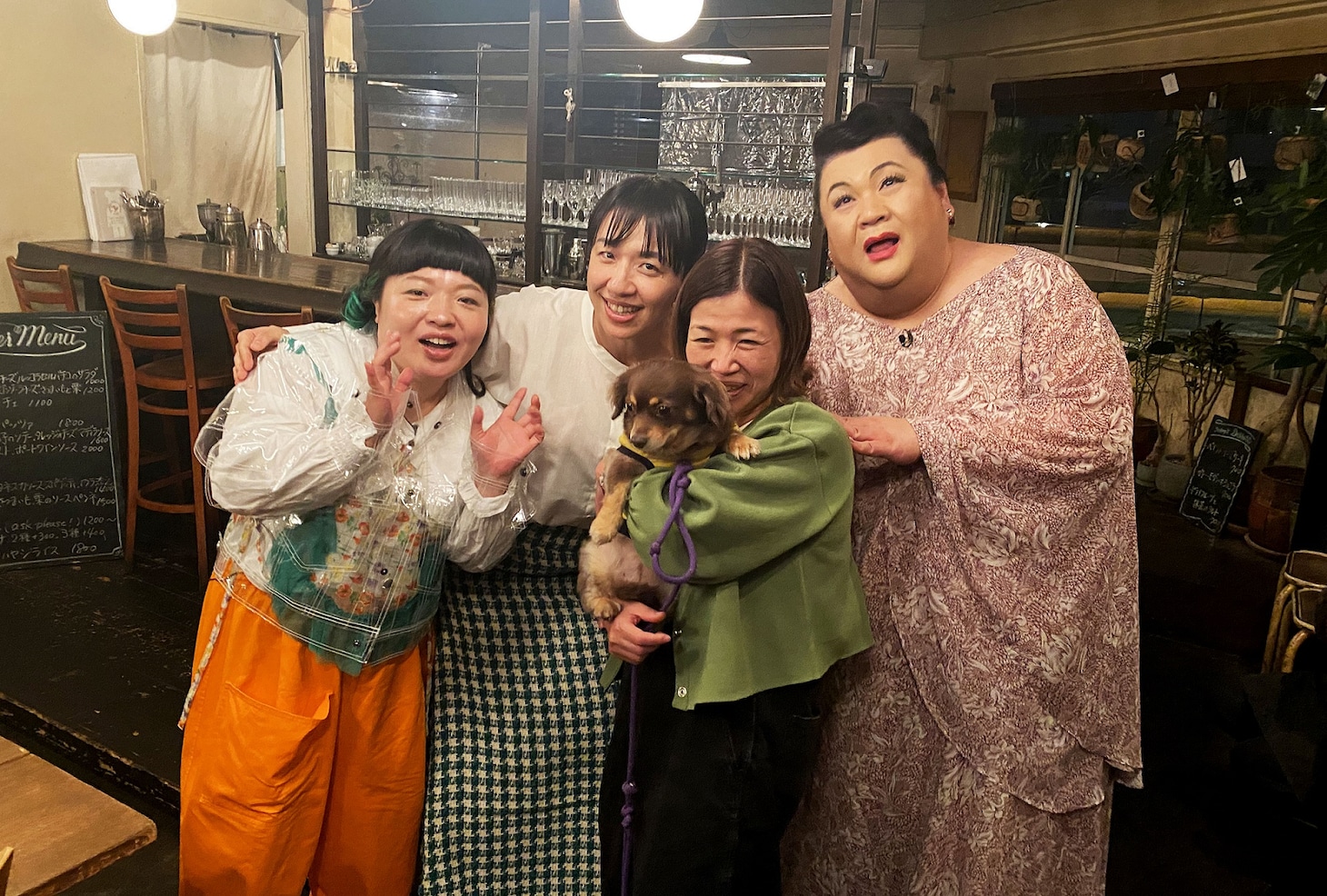 左から、おかずクラブ・オカリナ、浜口京子、大久保佳代子、マツコ・デラックス。(c)テレビ朝日